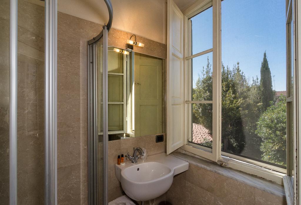 Hotel Novecento Pisa Bagian luar foto