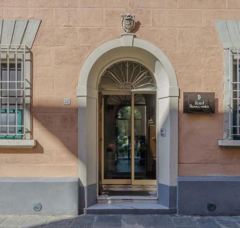 Hotel Novecento Pisa Bagian luar foto